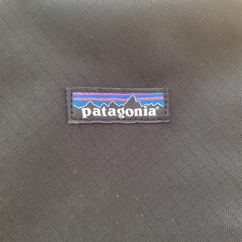 Patagonia Black Hole Travel Organizer Pouch - Picture 3 of 9
